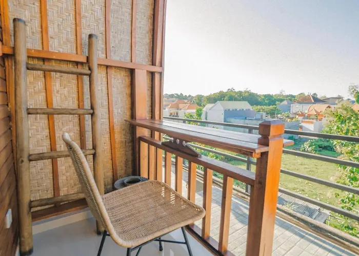 Murna House 2, Rooftop Balinese Wooden House 360 Sunrise To Sunset View アパート ウルワツ